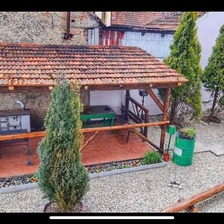 La Nuc O Camera Săcele Esterno foto